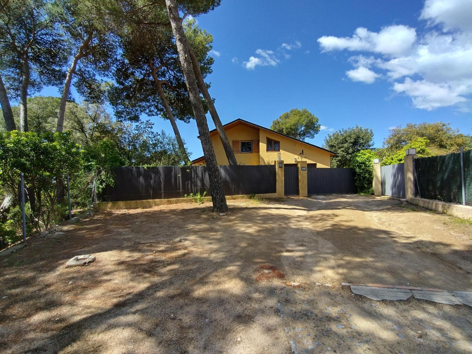 Casa Feliz Villa Sant Cebrià de Vallalta Buitenkant foto
