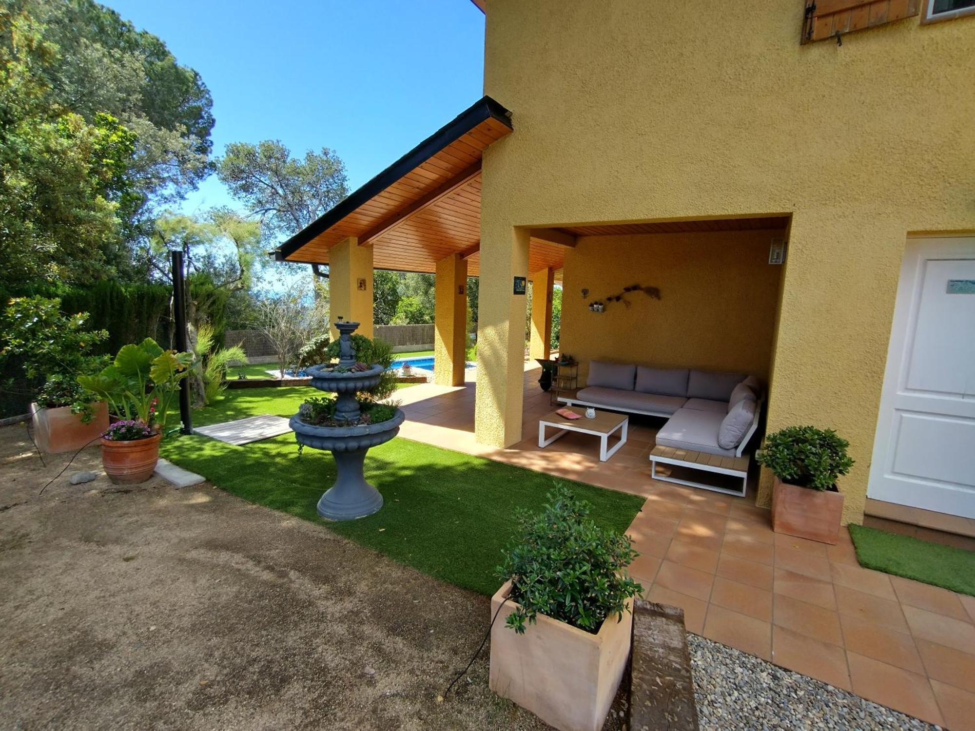 Casa Feliz Villa Sant Cebrià de Vallalta Buitenkant foto